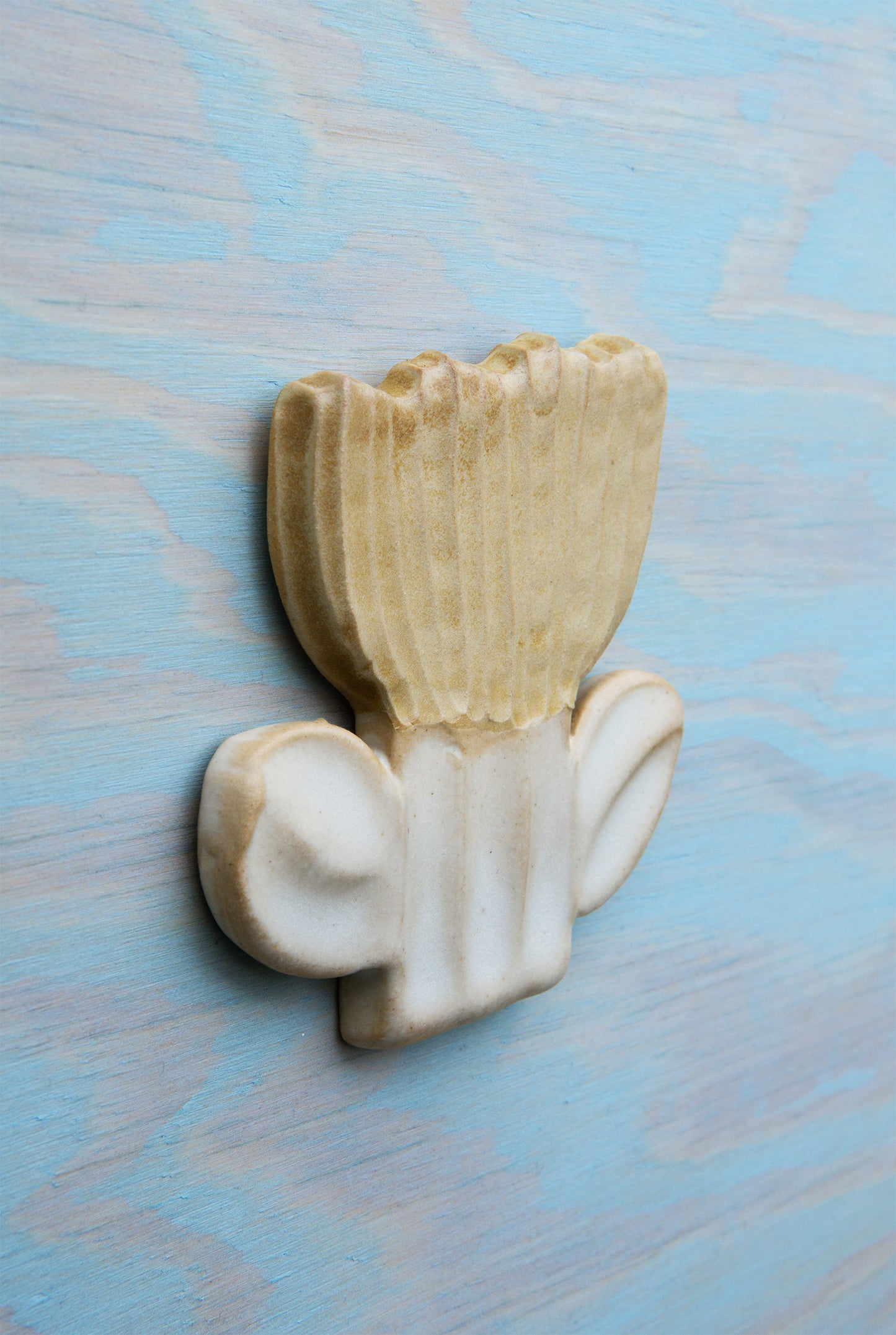 Small Flower White Beige