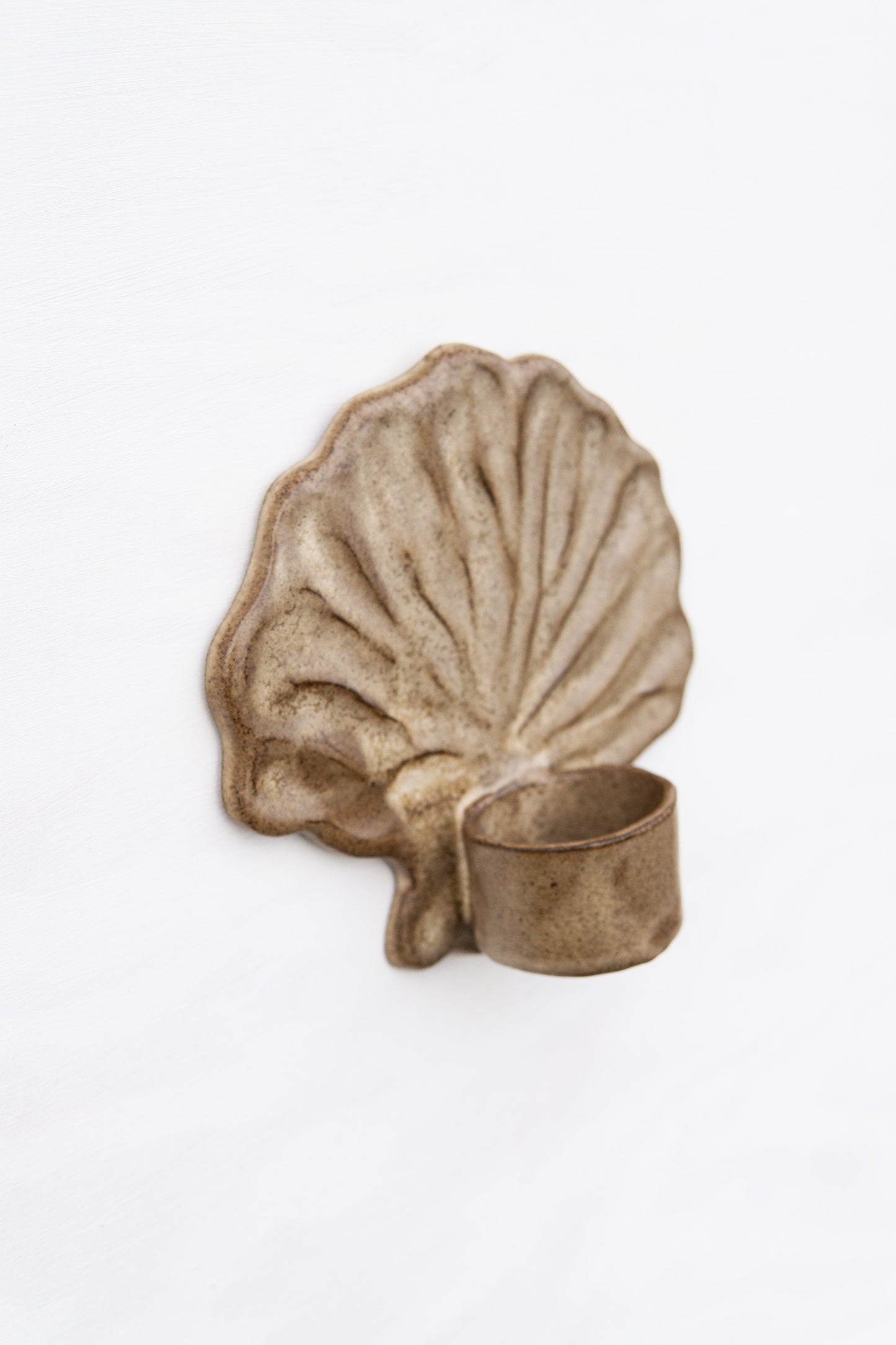 Candle Holder Shell Frosty Brown