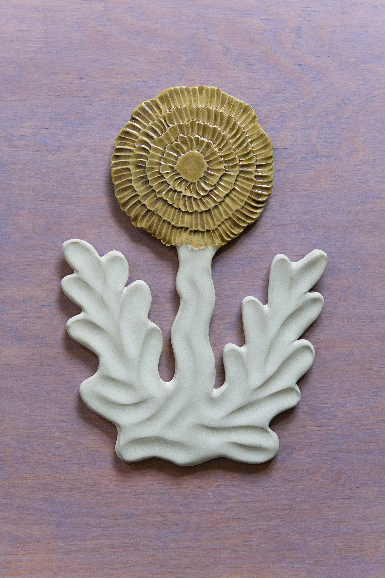 Dandelion Olive White