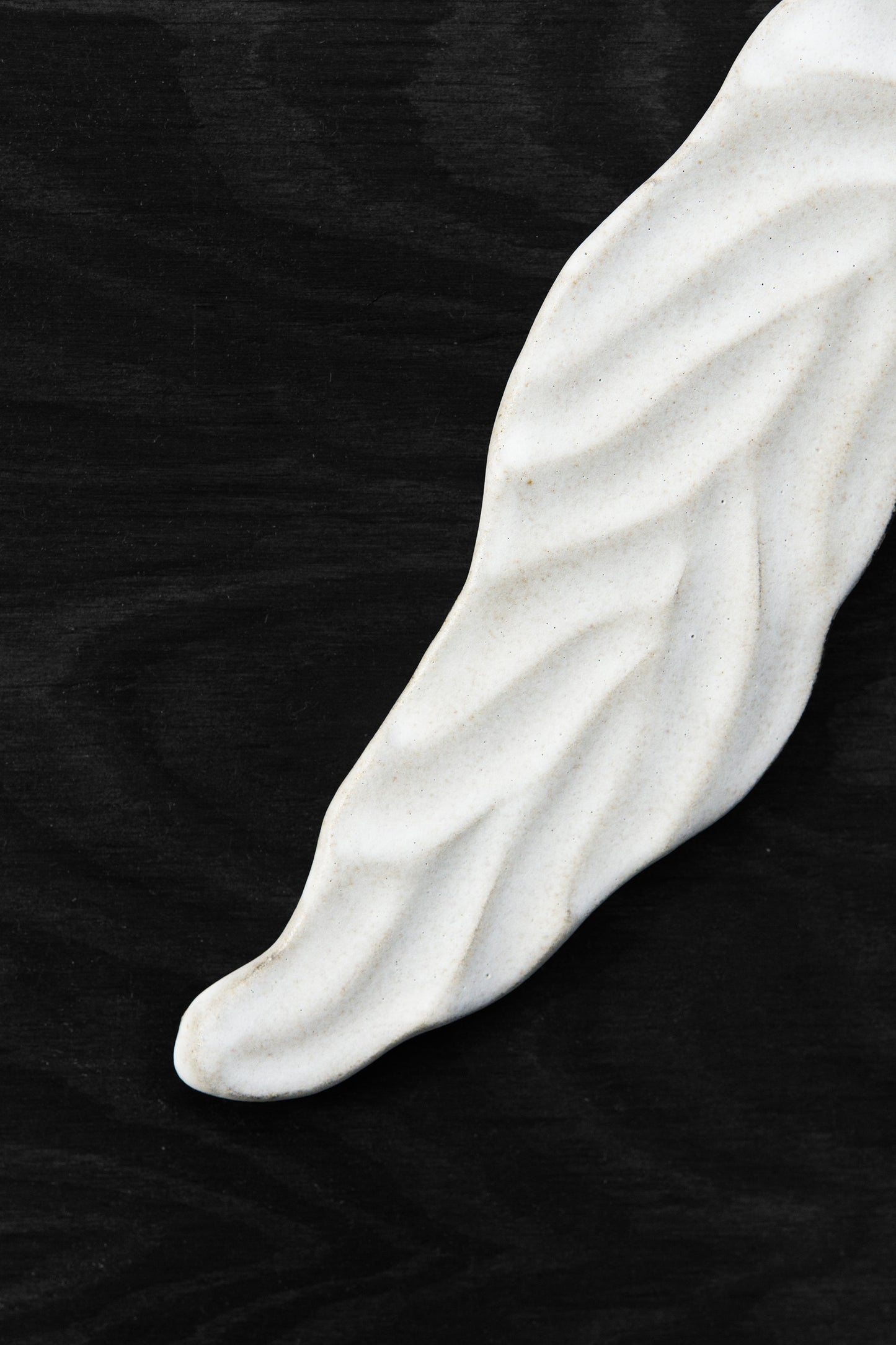 Double Leaf White Matte