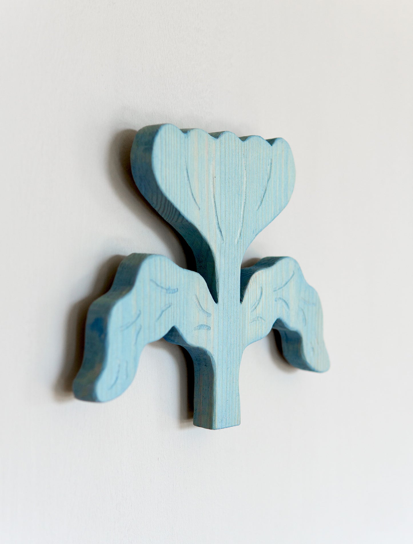 Small Wooden Wallflower No2 Light Blue