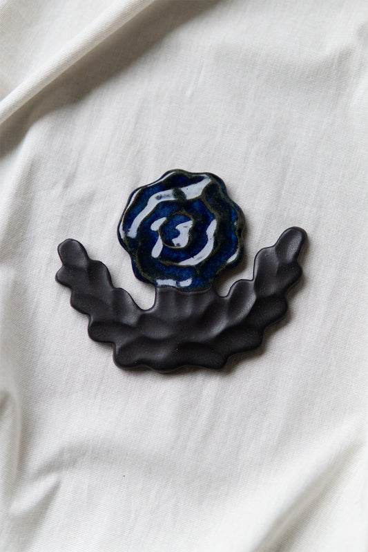 Small Rose Blue Black
