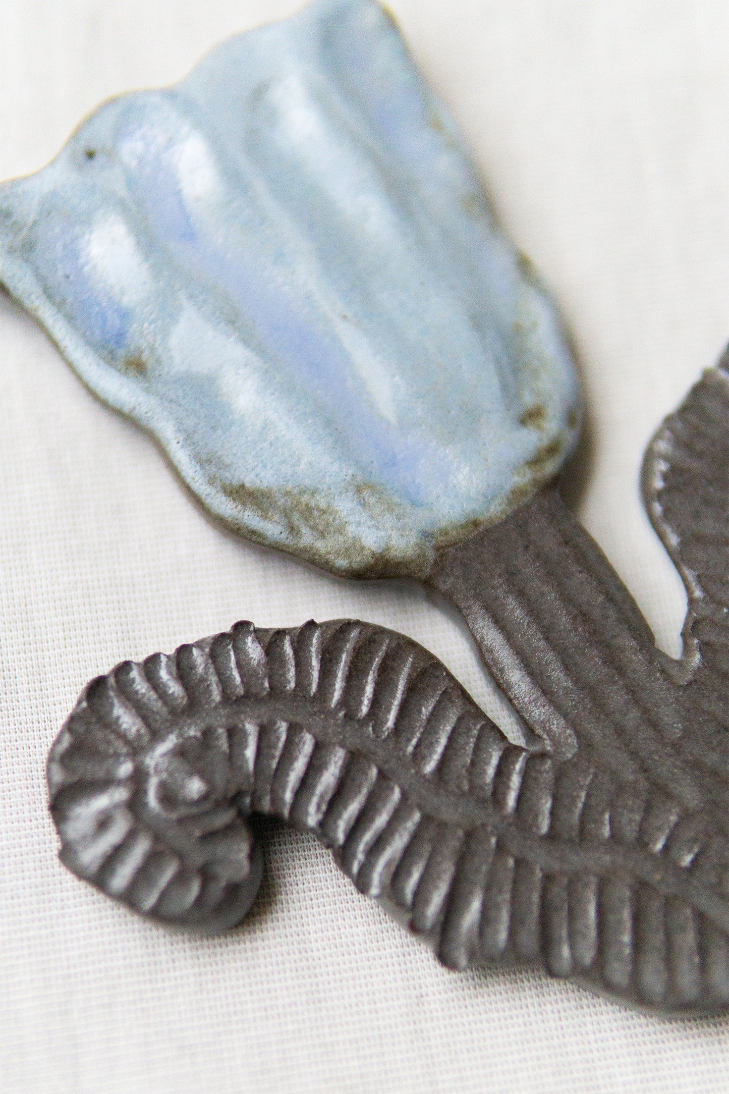 Small Tulip Grey Blue