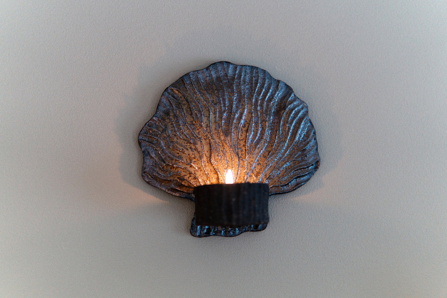 Shell Candle Holder Brown